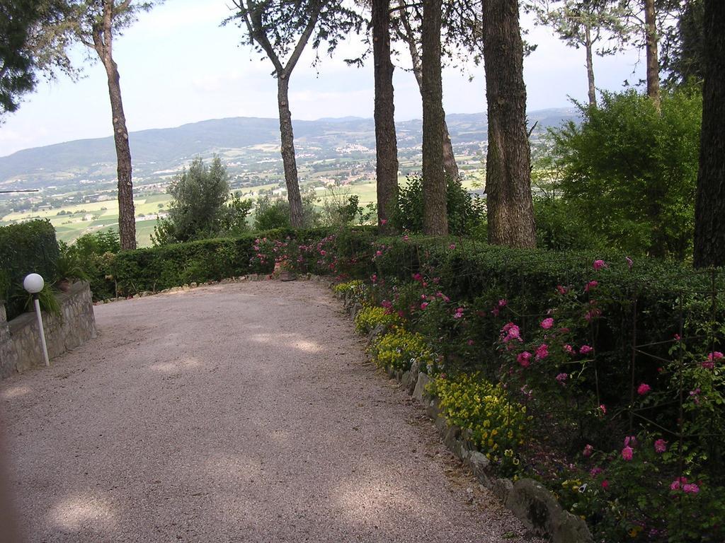 مبيت وإفطار Sant'Enea Casa Fiorita المظهر الخارجي الصورة