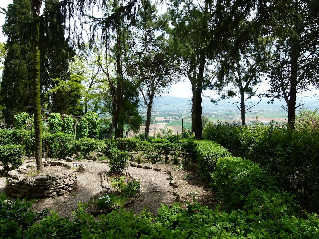 مبيت وإفطار Sant'Enea Casa Fiorita المظهر الخارجي الصورة