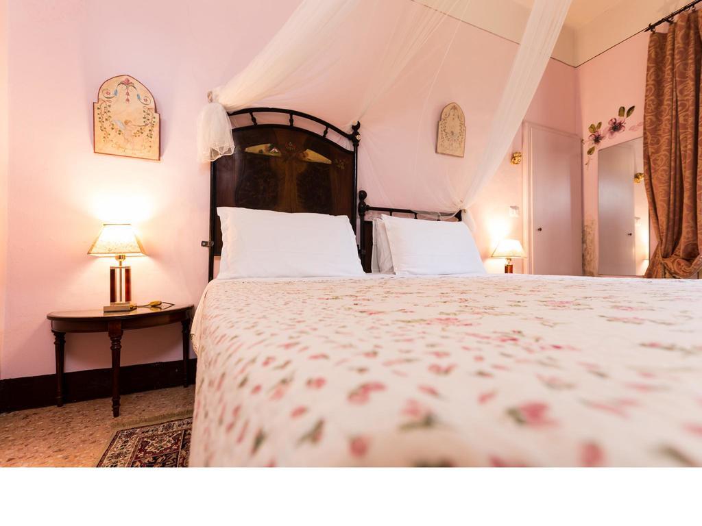 مبيت وإفطار Sant'Enea Casa Fiorita المظهر الخارجي الصورة