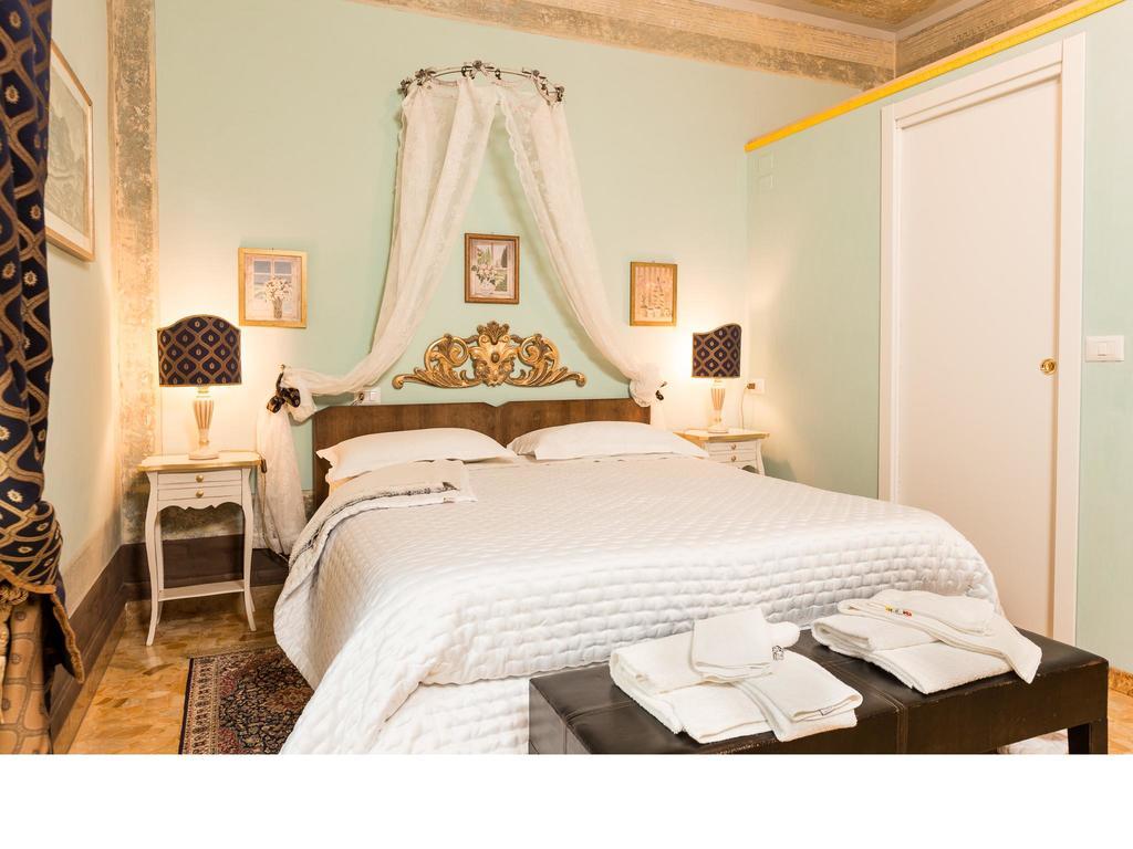 مبيت وإفطار Sant'Enea Casa Fiorita المظهر الخارجي الصورة